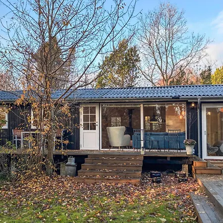 3 Bedroom Awesome In Ferienhaus *