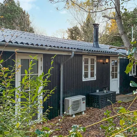 3 Bedroom Awesome In Ferienhaus *
